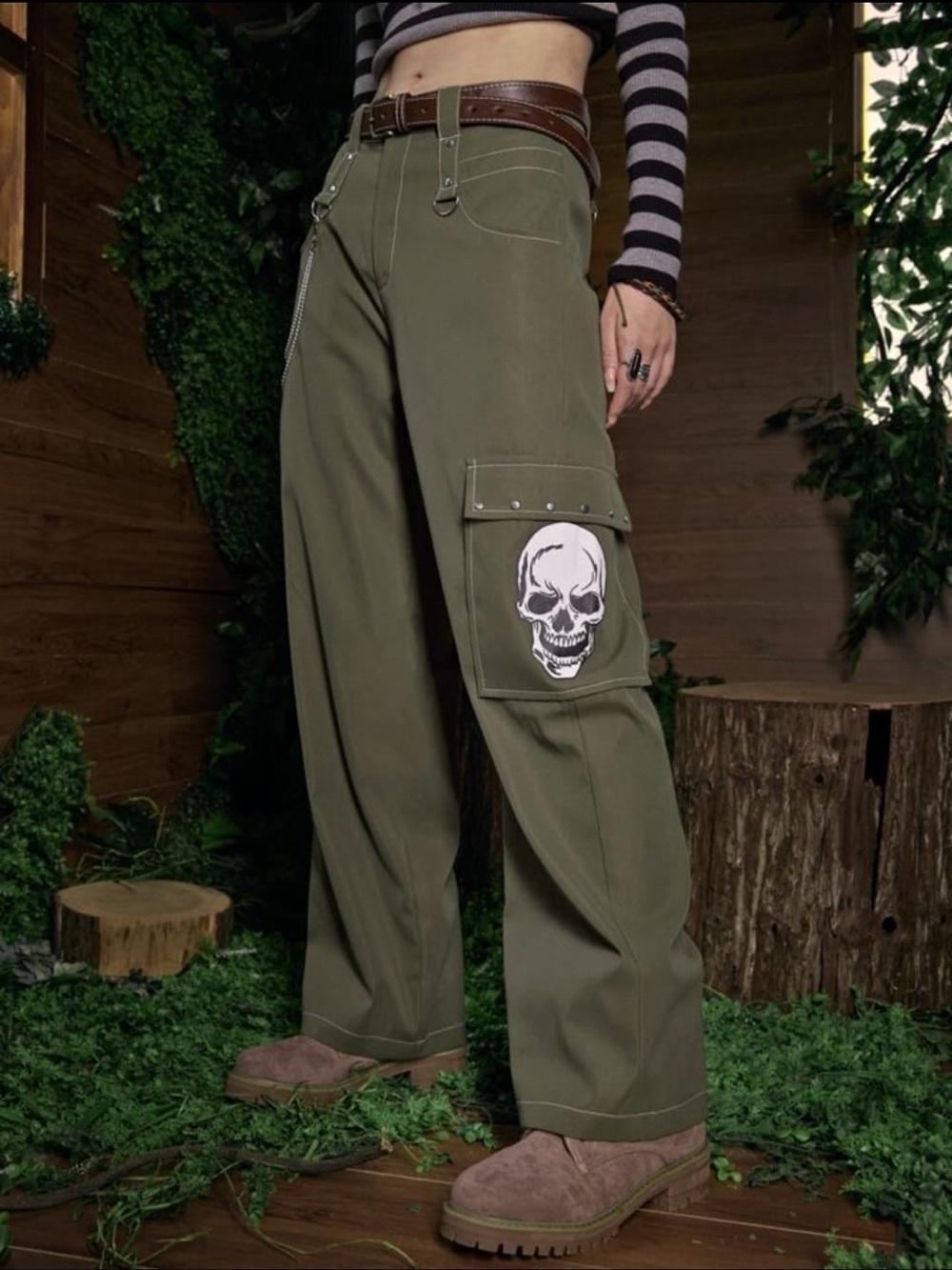 ROMWE Olive Green Cargo Pants with Skull Pocket Accent